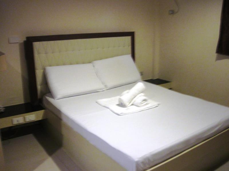 Jared Suites Upper Digos Экстерьер фото